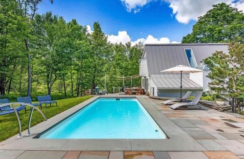 Stowe House | Zenbrook - Sauna and Firepit Pool Luxe Design