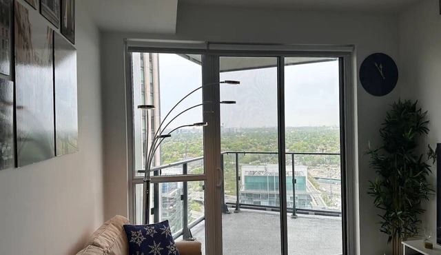 1 Bedroom Condo in Toronto