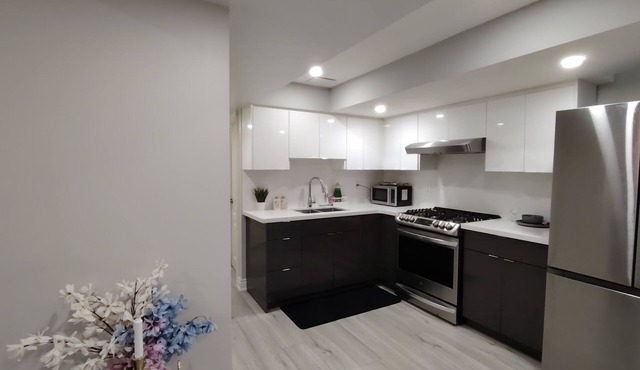 1 bedroom private Basement suite in the Heart of Markham