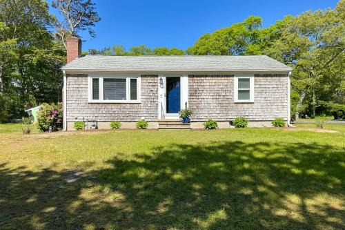 < 1 Mi to Craigville Beach: Home w/Patio & BBQ