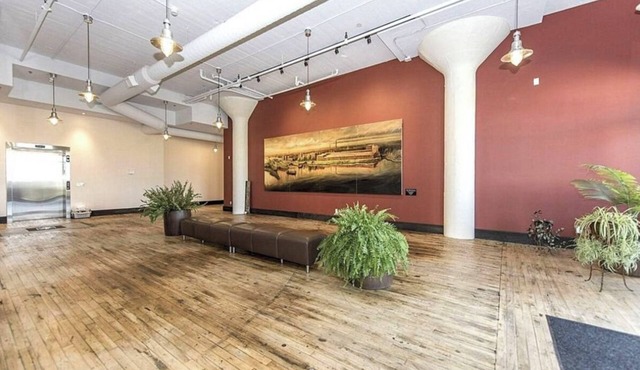 1800 sq ft 2 storey penthouse on the river