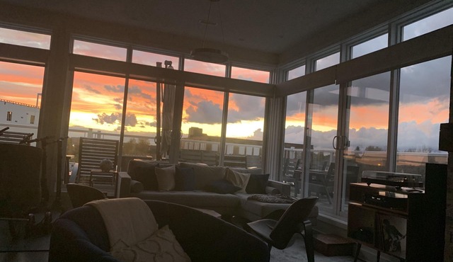 1800 sq ft 2 storey penthouse on the river