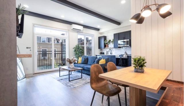 1BR Across from Fairmount Park - 10 mins to DT (E)