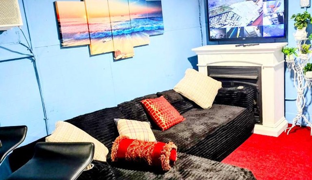 2 BEDROOM APARTMENT 20 min-Newark Airport 15 min- Stadium Downtown Newark- Branch Brook park inn