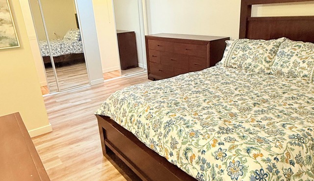 2-bedroom apartment in marvelous Milford with cool AC