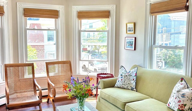 2-Bedroom Apartment Steps from Eastern Prom - Walk to Everything!