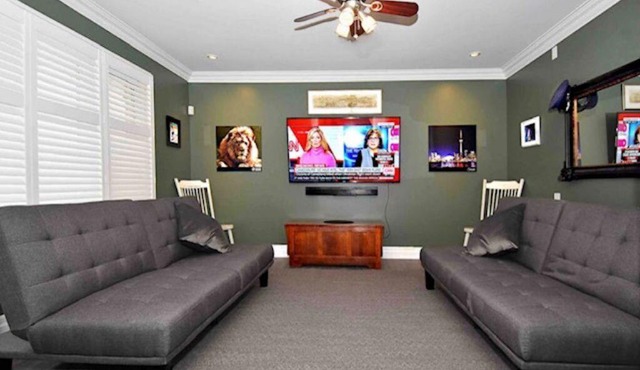 2 Bedroom plus Office Executive Bungalow in West Rouge