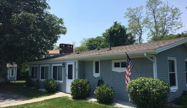 2 minute walk to Mayflower Beach - CONTACT OWNER FOR AVAILABILITY BEFORE PAYMENT
