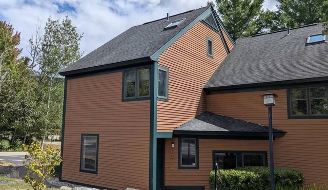 3-bedroom townhome in wonderful Waterville Valley with AC