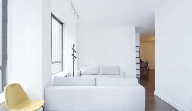 3bd, 2 bath, massive luxury apartment in Fidi