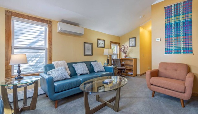 3BR Apt Center of Bar Harbor! [Blueberry Bungalow]