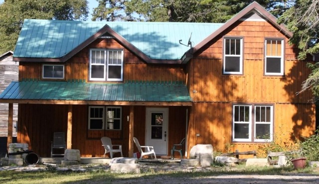 4 Bedroom Cottage On Manitoulin Island- Next to the Longest Beach on the Island!