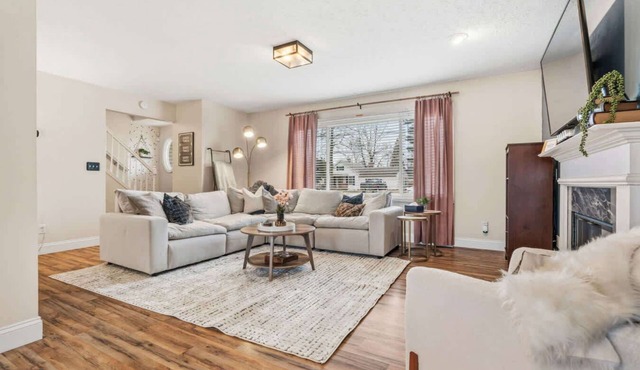 4 BR - Hot Tub-Game Room-Near MGM-Sleeps 8