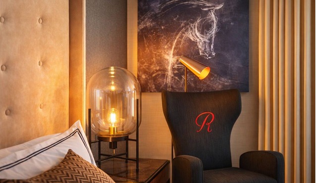 4 Deluxe City View 2 Queens | Revere Hotel | Pet-Friendly