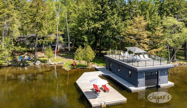 4bed, 4bath, South exp, prestigious area of Royal Muskoka Island w/road access