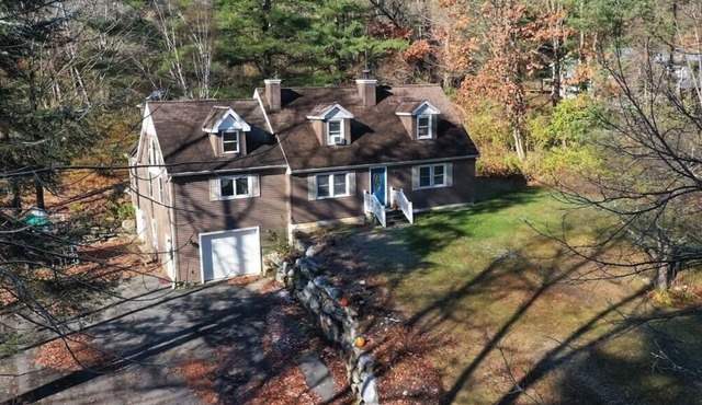 $5,500/mo Special * Private Berkshire Escape*