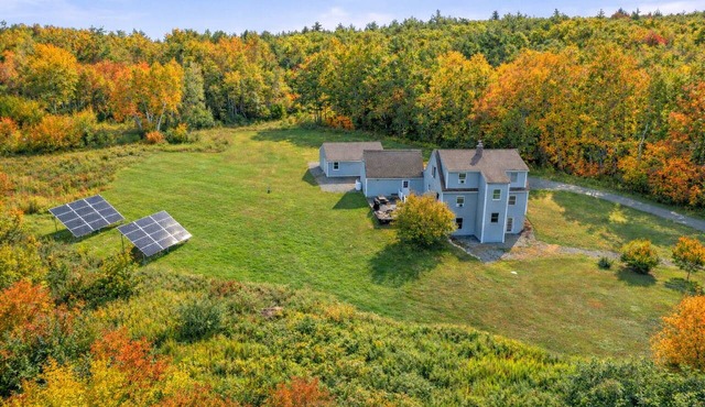 5-Acres, Mtn Views, Hot Tub, Game Room, Near Lake, + More!
