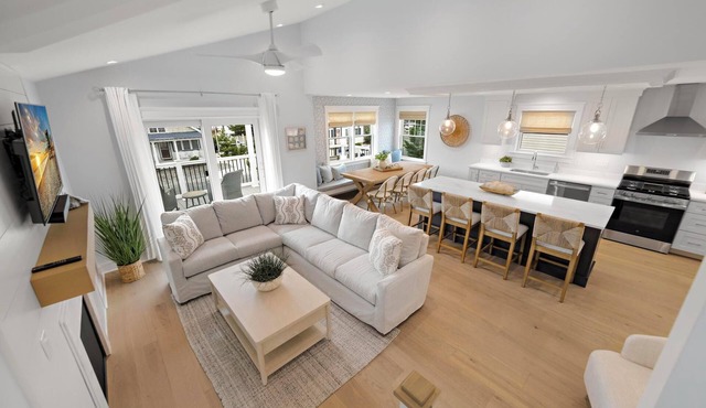 5-bedroom house in Surf City with heated pool