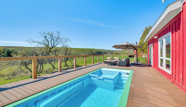 90-Acre Gem w/Custom Pool & 2 Ponds in Jefferson