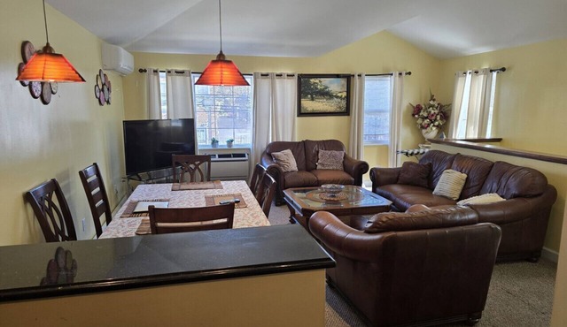 An Unbeatable Cozy 3 Bedroom Apartment.