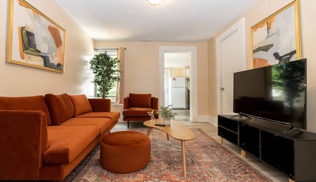 Apartment in Town Center