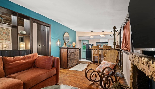 Ardentown Cottage w/King Bed & Fully Fenced Yard