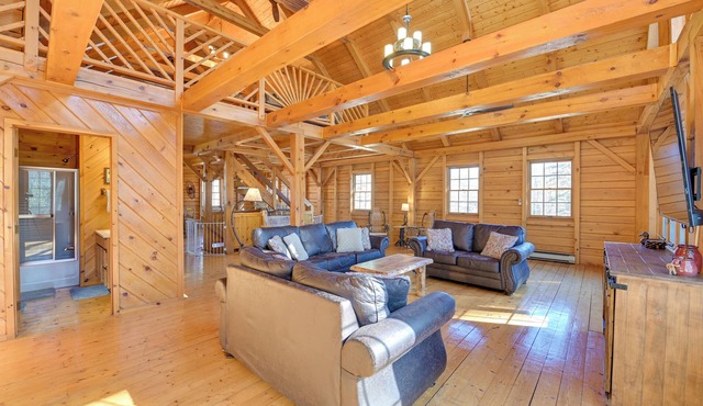 Athol Cabin w/Deck & Fire Pit, 10 Mi to Lake