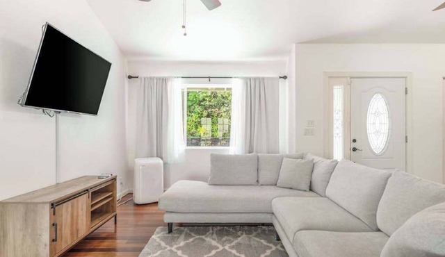 August Special! Settle In for a Restful Pahoa Stay with Room to Breathe in Pahoa
