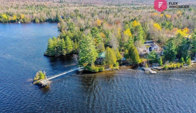 Aux Berges du Pont Suspendu - Grand Lac Brompton in Saint-Denis-de-Brompton