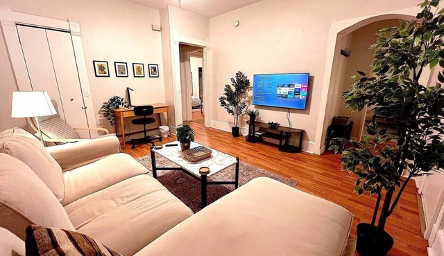 B1-1 Walk to YALE Hospital - All Rooms with AC