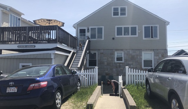 Bay-Harbor View w/Stunning Sunsets 1 block from beach - Sleeps 6: 2BR & 1.5 Bath