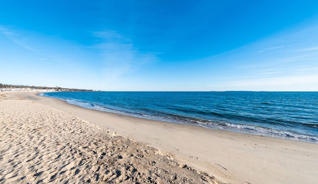 Be Happy Beach House is a five minute walk from Hawk's Nest Beach!