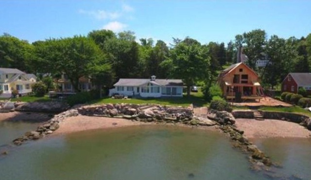 Beachfront Getaway ~ Private Beach ~ Gorgeous Water & Sunset Views