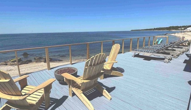 Beachfront Greenport Villa