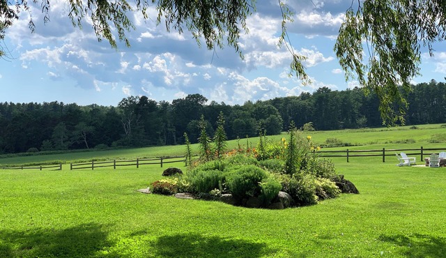 Beautiful 5BR Farmhouse Retreat - Ideal for Groups & Coastal Getaways