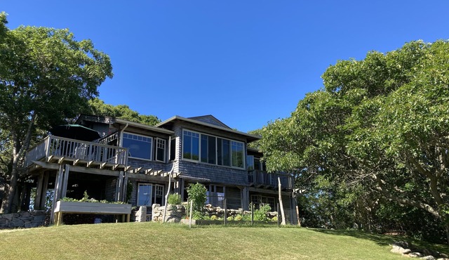 Beautiful Aquinnah Retreat