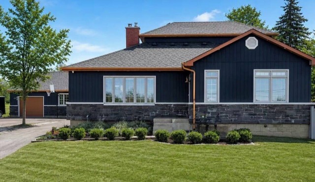 Beautiful Getaway W/Hot Tub and Fire Pit