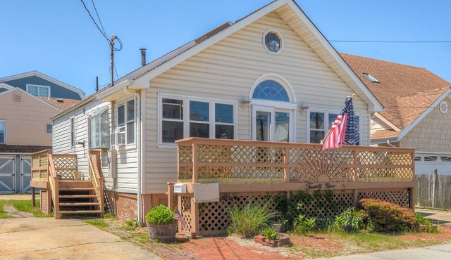 Beautiful House in Fantastic Location-Seaside Park, NJ