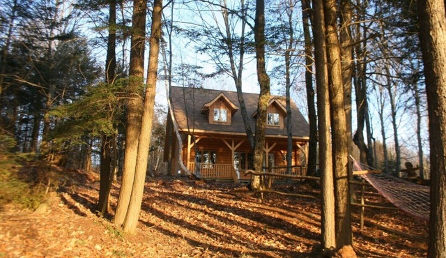 Beautiful Log Home on Quiet Private Lake