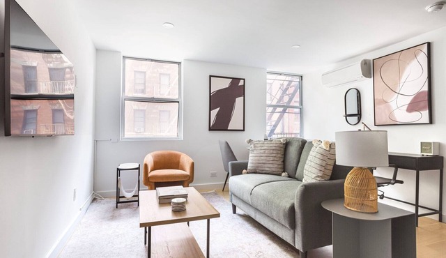 Beautiful Soho 1BR w/In-Unit Laundry, nr Film Center, by Blueground