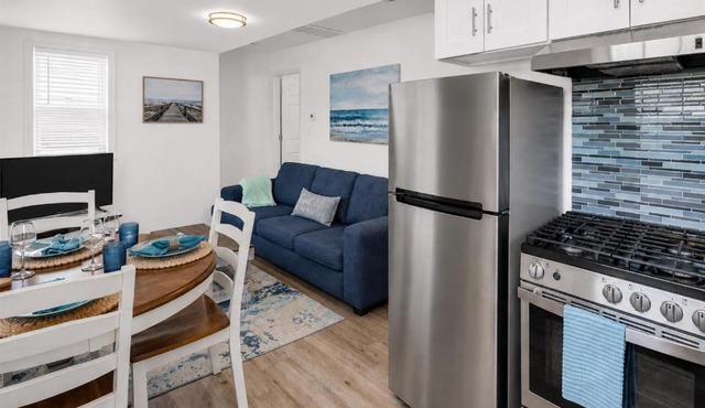 Belmar Beach Bungalow 35 Blocks to Sand Fire Pit, Grill, 3 Beach Badges
