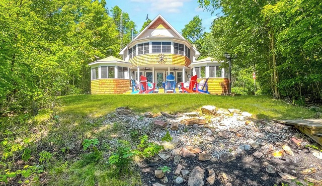 Big Rideau Lake Cottage | Hot tub | Kayaks | Dock