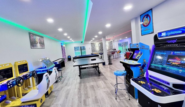 Big Villa/4 Masters/6Bd 7Ba/Heated Pool/Hot Tub/Sauna/Big Game Room