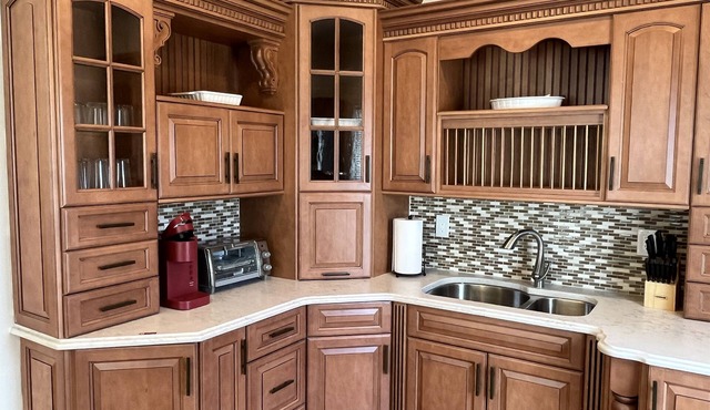 BigWave 1 -Total reno 1st fl, near ASV & Colleges