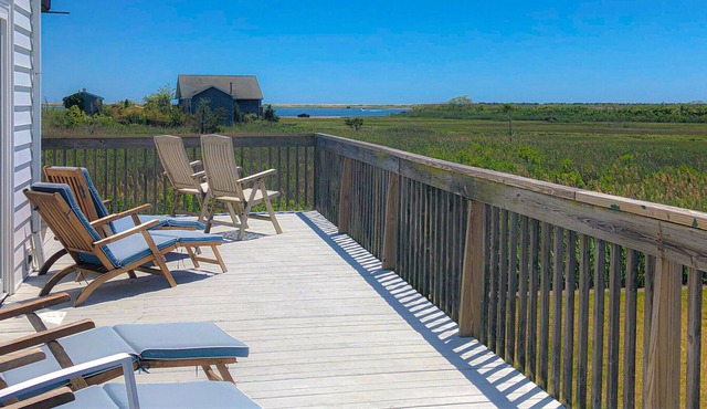 Bohemian escape Amazing views of the bay!