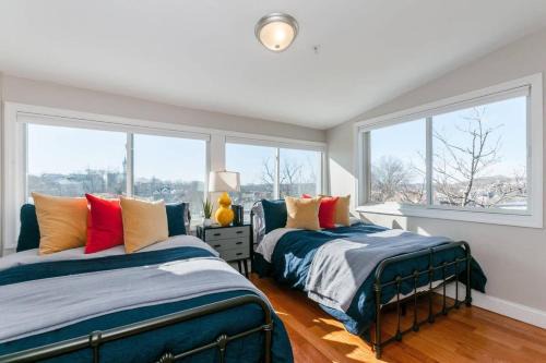 Boston Apartment near T