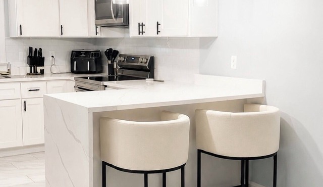 Brand-New 3BR Home 30 Min to Gillette 10 Min to Federal Hill & Downtown PVD