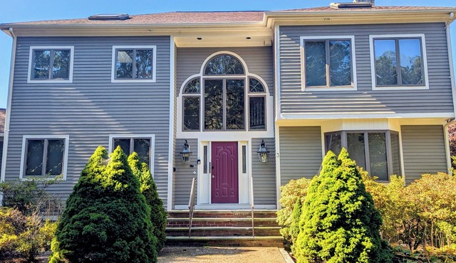 BRAND NEW LISTING! Spacious 3BD+ Home-A/C, Deck & Outdoor Shower, 0.5 mile to Old Silver Beach