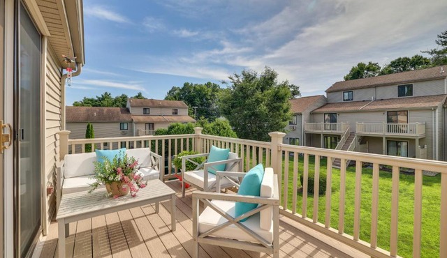 Bristol Condo Near ESPN HQ & Lake Compounce!