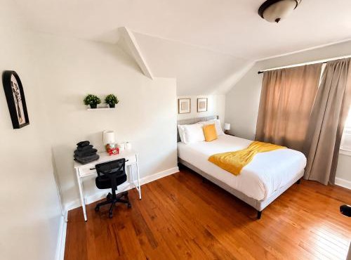 Budget Private Room 5 near Yale & Hospitals Grasso